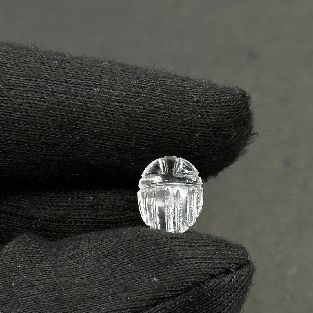 Crytal Quartz Scarab Shape Gemstone Beads, Crystal Quartz Beetle Face Carving Beads, Animal Carvings, Gemstone Charm Beads, 10X12 MM