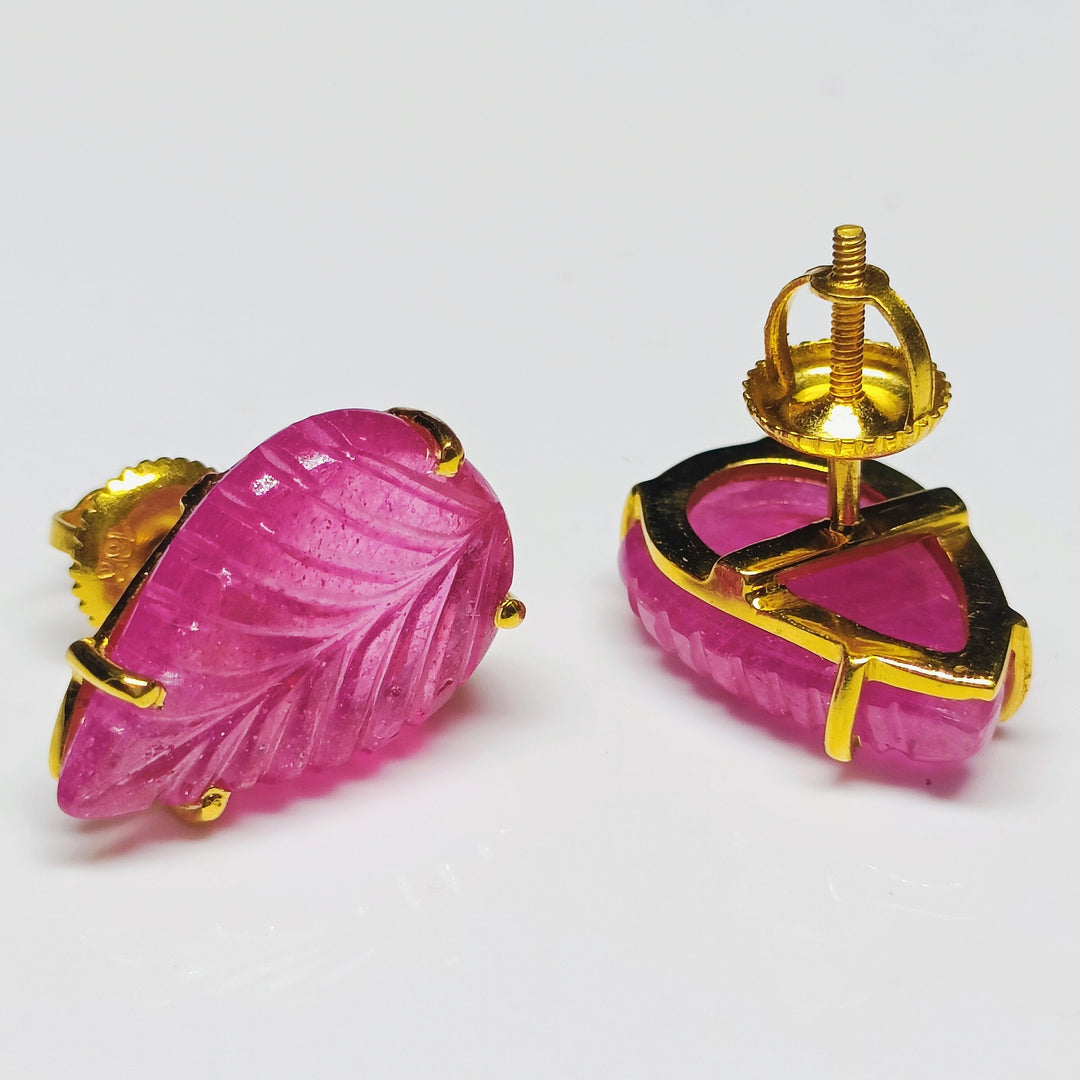 Ruby glass field leaf Shape Carved Gemstone 18 ct gold earrings With Gemstone, Gold Earrings 16 mm