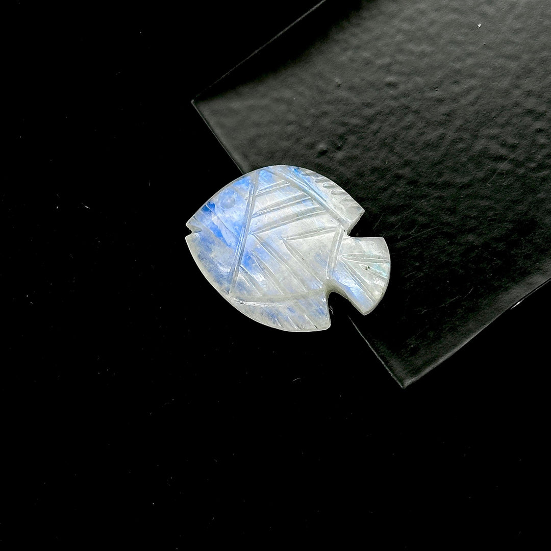 Hand Carved Rainbow Moonstone Fish Carving: Gemstone Jewelry Supply (21X27 MM)