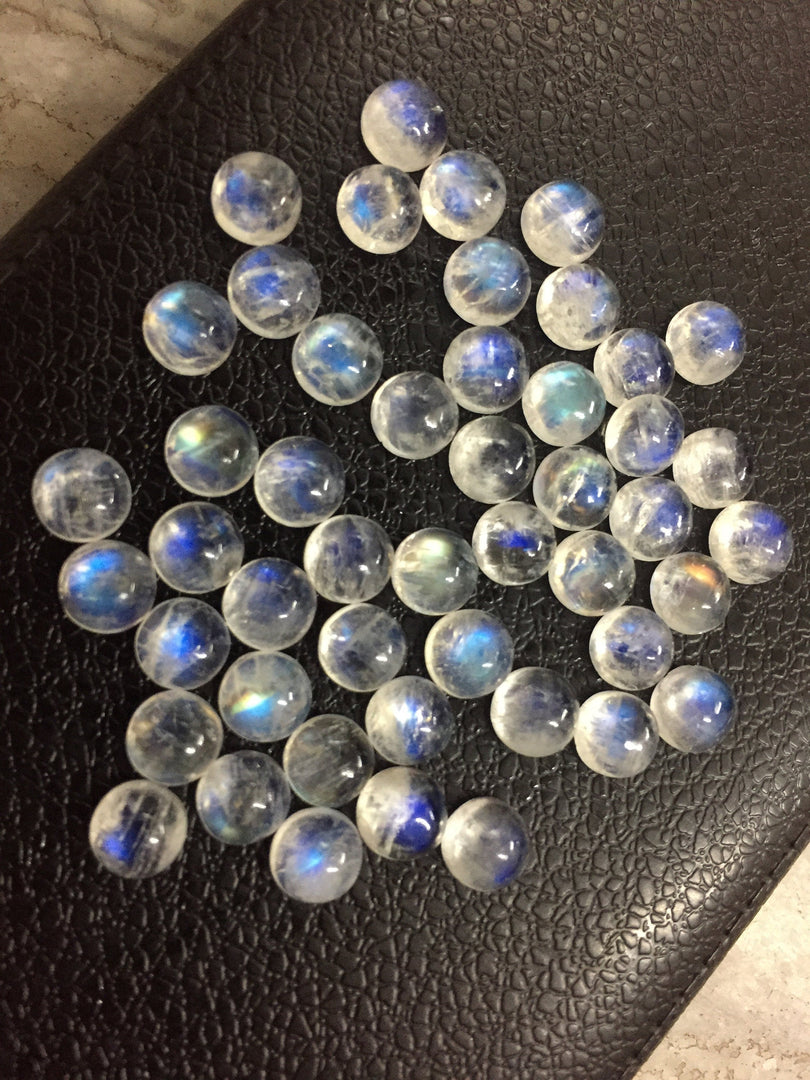 50 pcs AAA quality 100% natural blue flashy rainbow moonstone cabochon blue fire moonstone cabs loose gemstone lot for jewelry 6mm