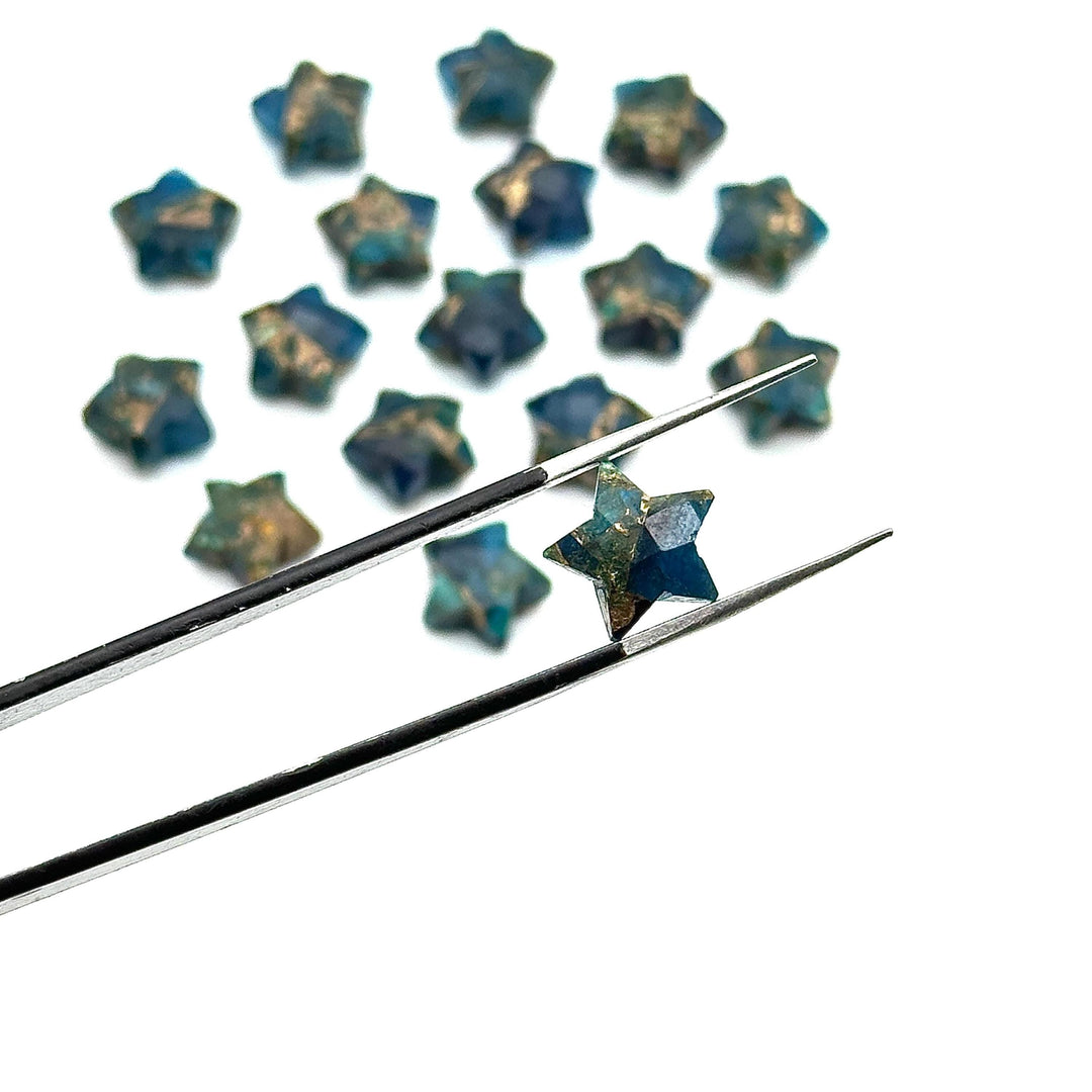 Faceted Neon Copper Turquoise Star Beads: Gemstone Carvings (10mm)
