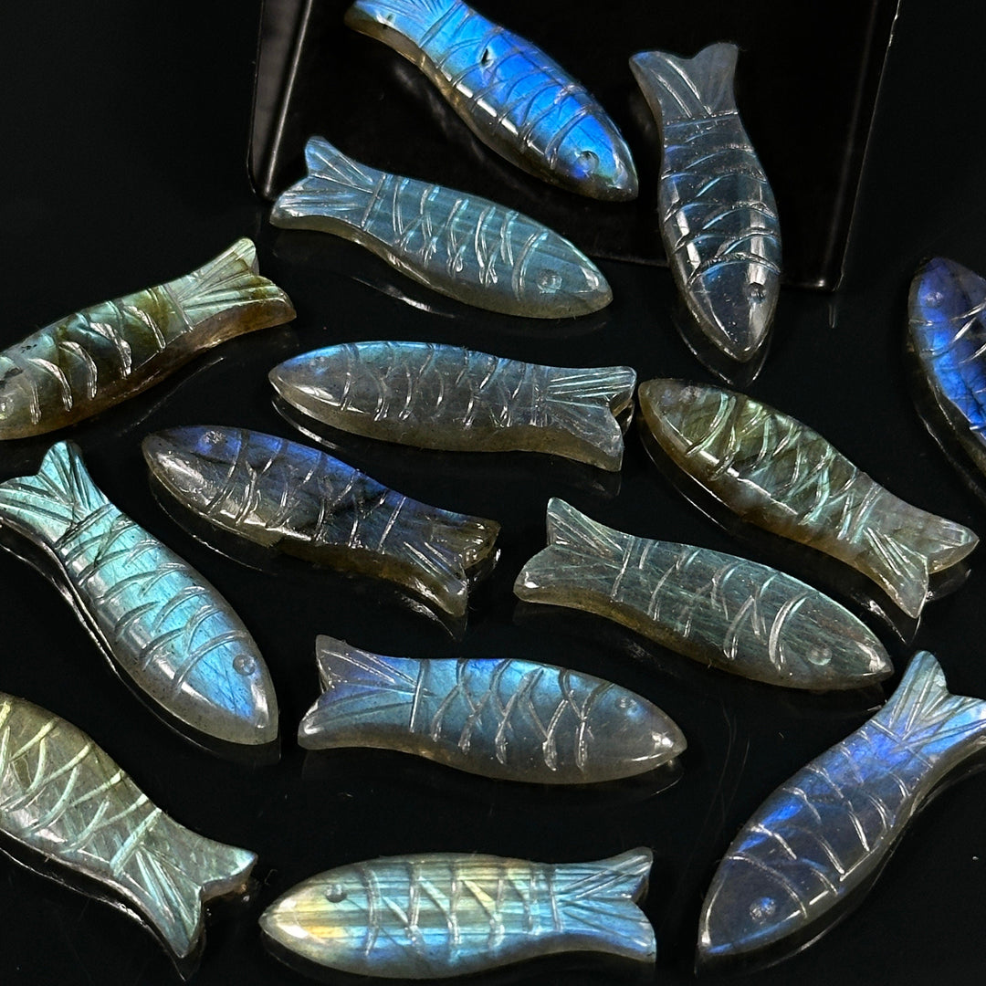 Labradorite Fish Carving: Flashy Handmade Gemstone Briolette for Jewelry (30x10 MM), Natural Crystal Fish Gifts