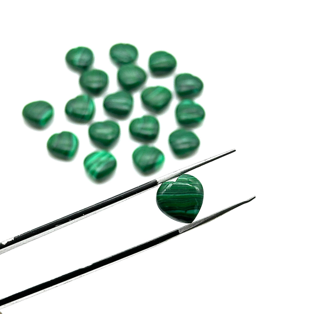 AAA Malachite Smooth Heart Shape Beads, Hand Carved Plain Malachite Heart Charms, Green Malachite Wholesale Loose Gemstone for Jewelry 8 MM