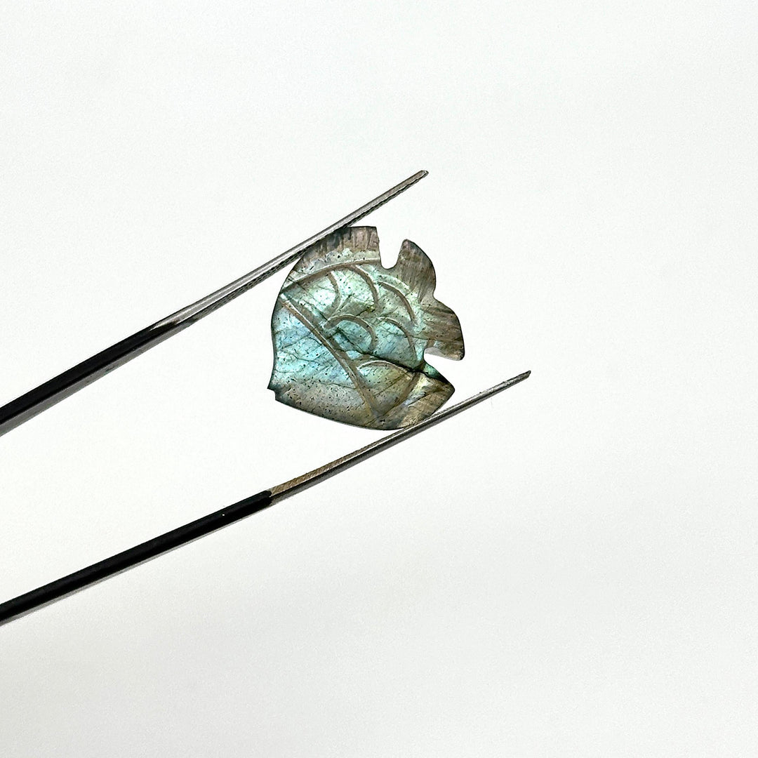 Flashy Labradorite Fish Shape Beads, AAA Labradorite Fish Hand Carved Beads, Marine Fishes, Deep Sea Gemstone Fishes 16X17 MM, Fish Pendant