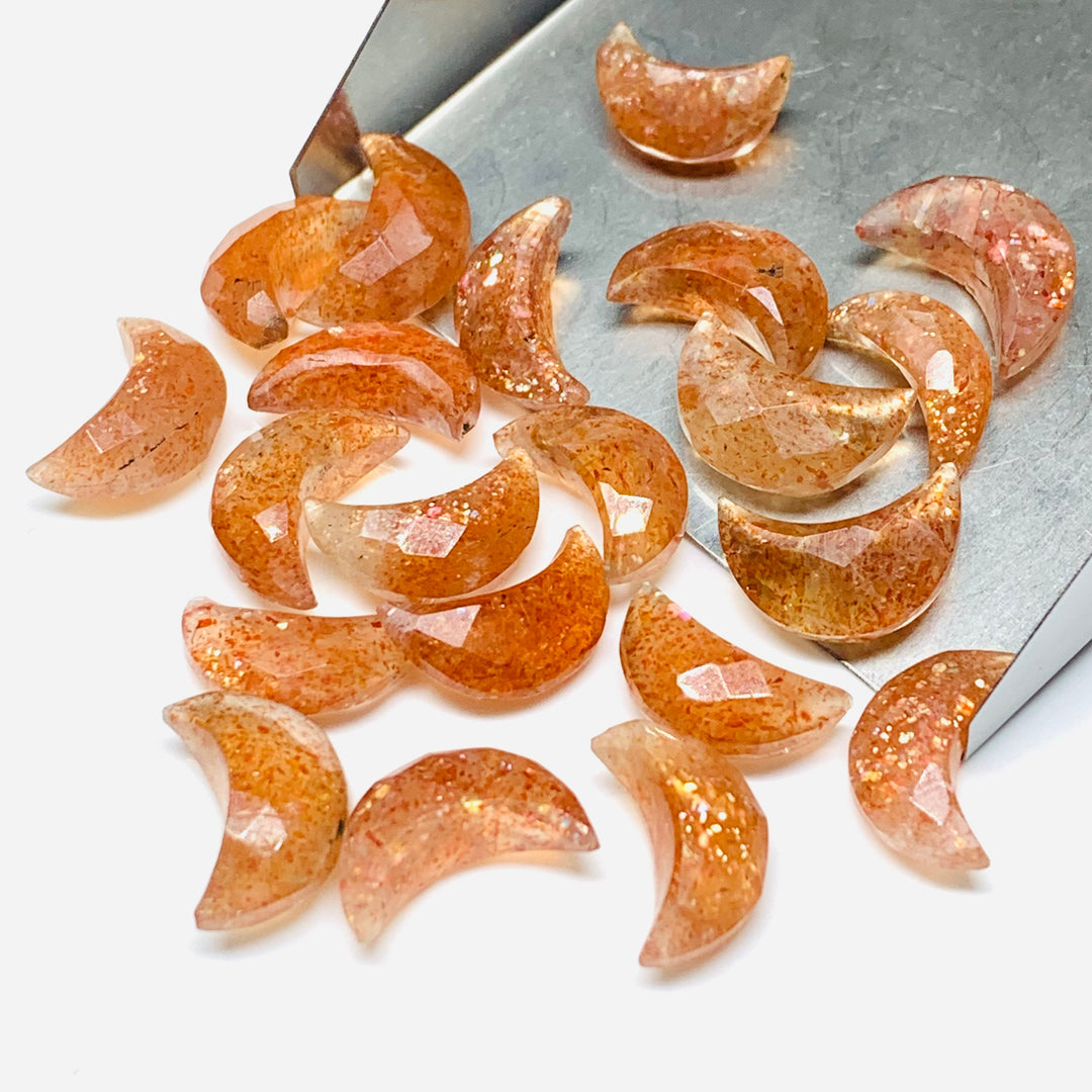 2,3,4,5,6 Pcs Natural Red Sunstone Moon Shape Beads, Faceted Hand Carved Gemstone Beads, Moon Shape Gemstones, Crescent Beads 12 mm