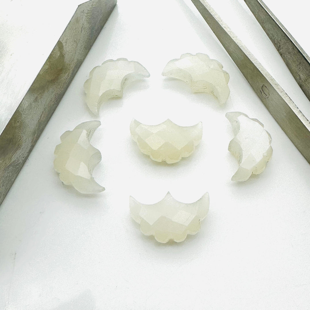 2,3,4,5,6 Pcs Natural  moonstone faceted eagle Shape gemstone, Faceted Hand Carved eagle gemstone, fancy Shape Gemstone,16X10 mm