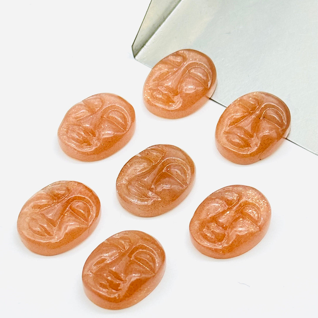 1,2,3,4,5 Pcs Natural peach moonstone oval face Shape Carving, Hand carved face shape Gemstone, carved Gemstone jewelry Making,18X14 mm