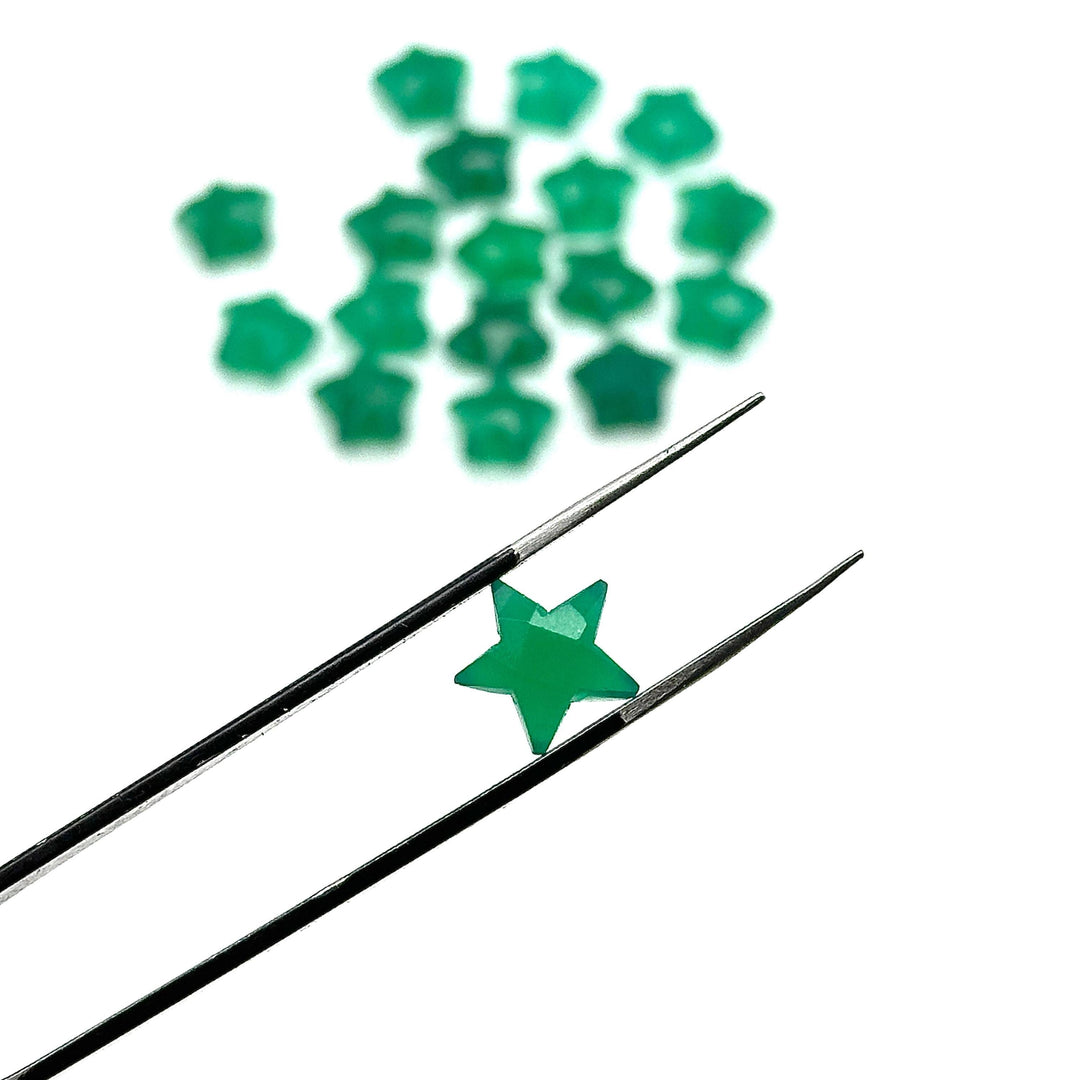 Natural Green Onyx Star Shape Briolettes, Green Onyx Hand Carved Faceted Star Shape Beads, Loose Star Charm Beads for Jewelry Making, 10 MM