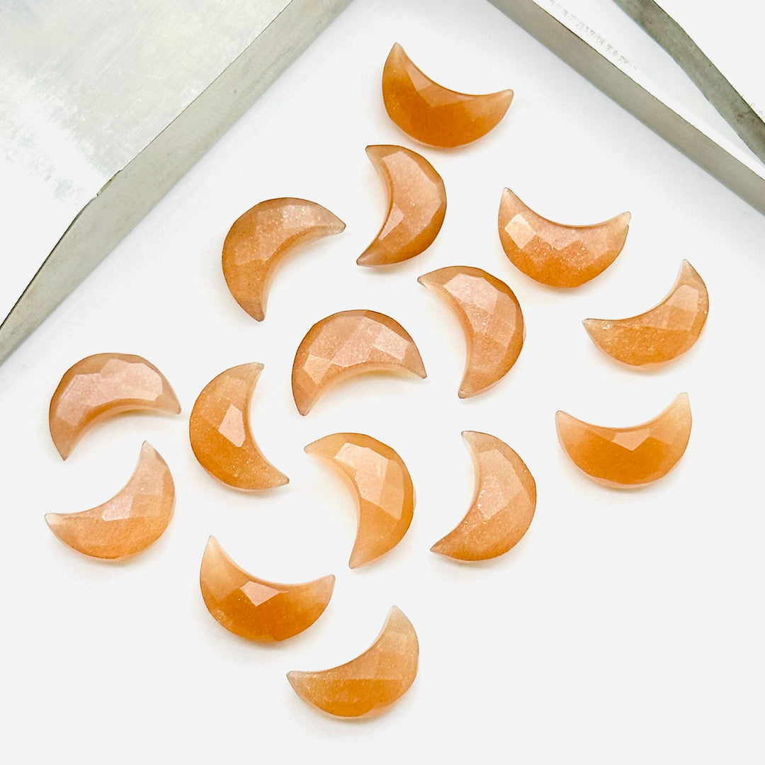 2,3,4,5Pcs Natural peach moonstone Hand Carved Moon Shape Briolette, Carved Moon Shape Gemstone Jewelry, Faceted Moon Shape Briolette 12x7mm