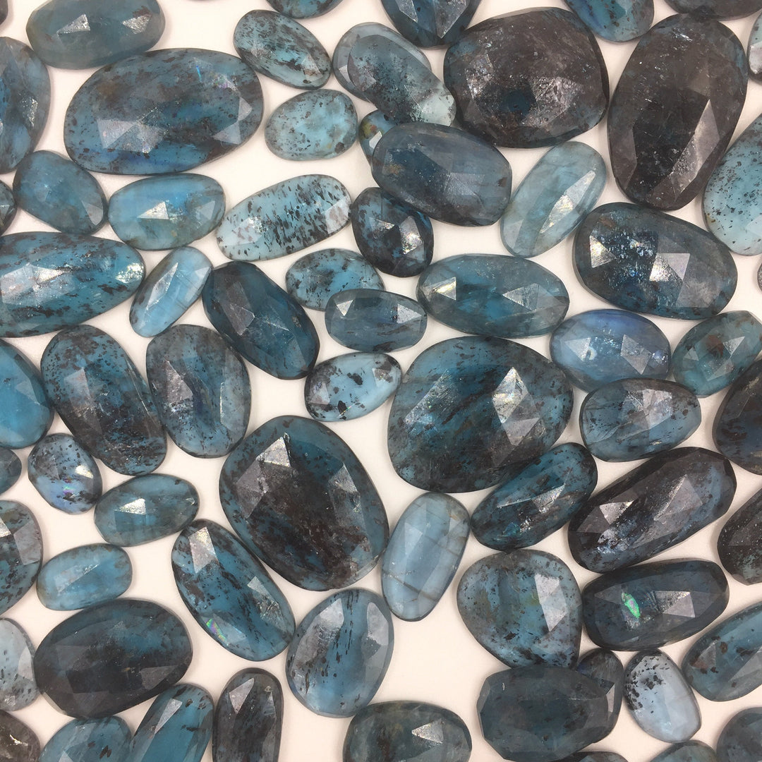 2 pcs AAA+ Quality Indigo Kyanite freeform Rosecut, Kyanite faceted rosecut, gemstone for jewellery, jewellery making rosecut 10X7 20X14 mm