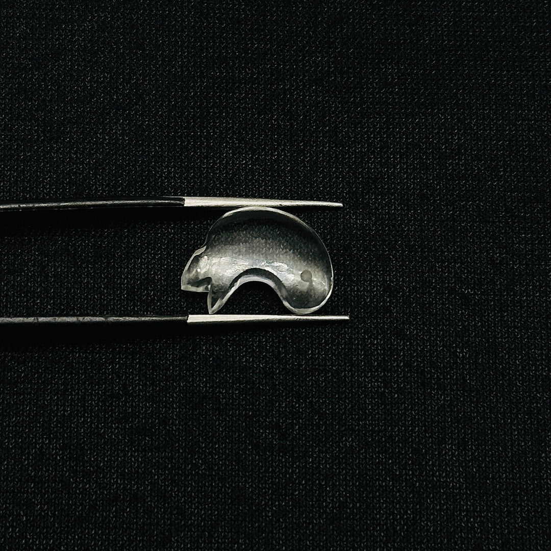 Natural Crystal Quartz Dolphin Carving, Hand Carved Dolphin Shape Gemstone, 15 MM, Feminine Energy Fish Charm Healing Crystal, Carved Beads