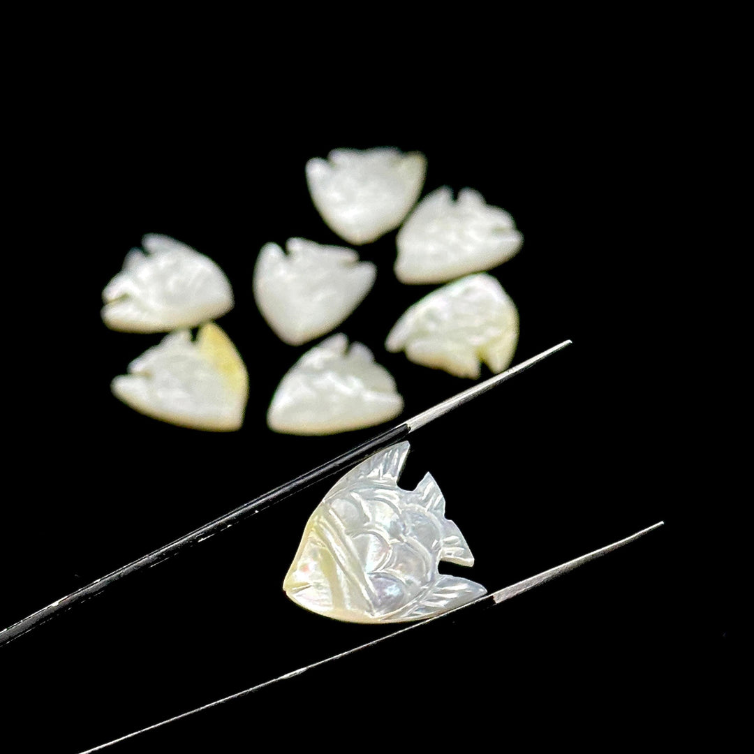 Hand Carved Mother of Pearl Fish Beads: AAA Gemstone (16X17 MM)