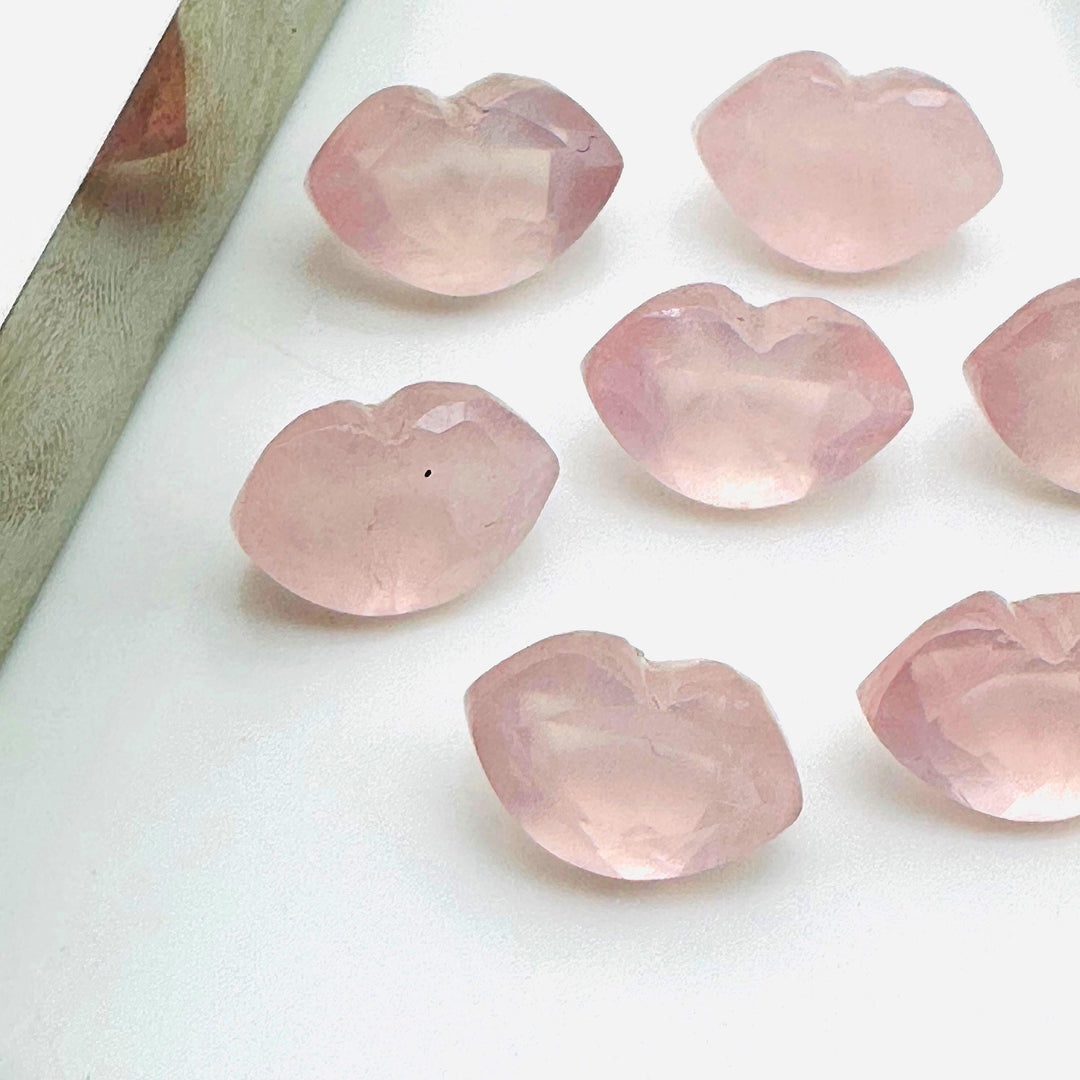 Natural Rose Quartz Lips Shape Beads, Faceted Hand carved Pink Quartz Lip Shape Charms for Jewelry Making, 12X8 MM