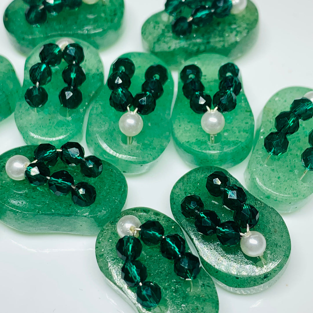 1 Pair, 100% Natural Green Strawberry Slipper Shape Gemstone, Carved Gemstone, Loose Gemstone, Slipper Shape Gemstone, 18X11 mm