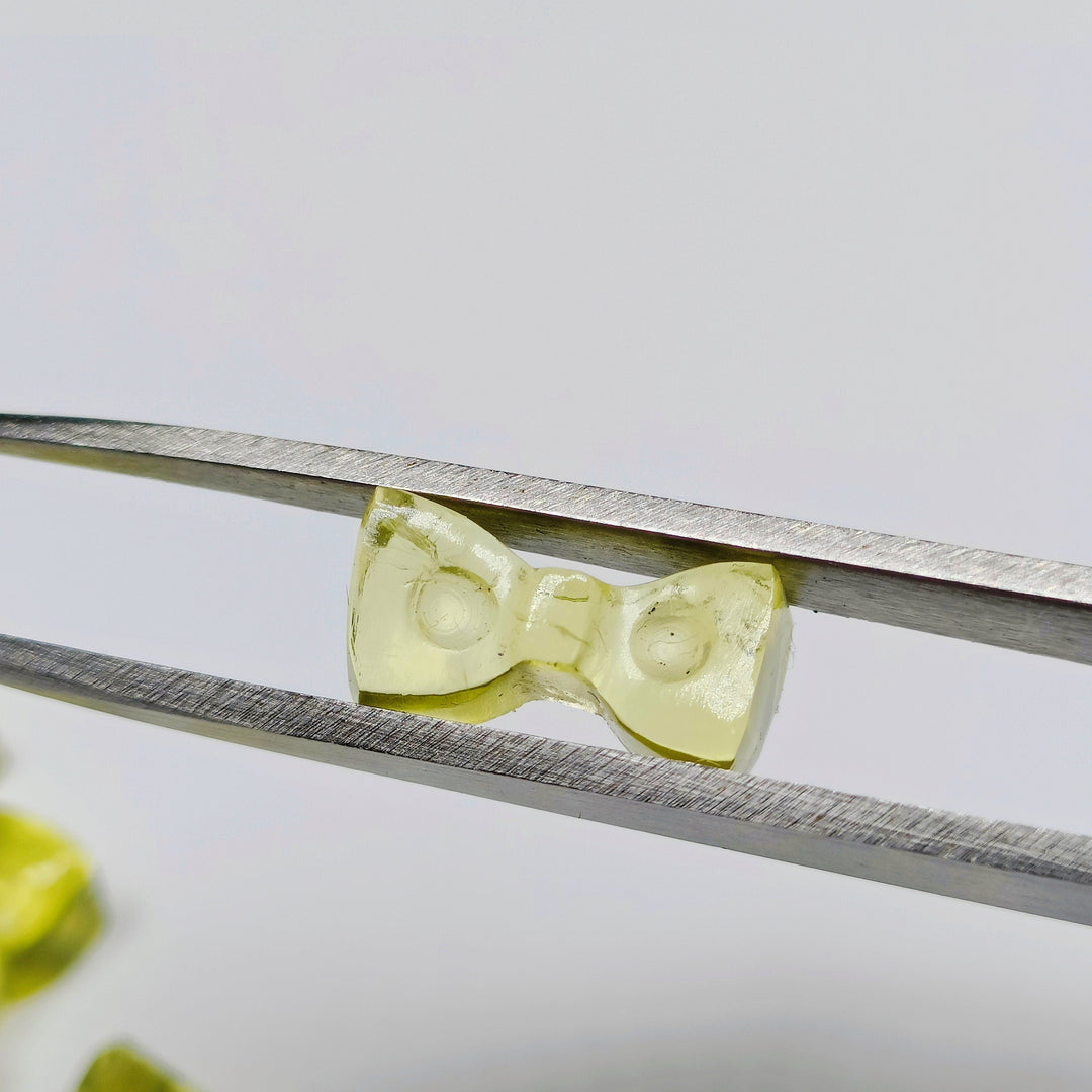 2,3,4,5 Pcs Natural Lemon Quartz Hand Carved Bow Shape, Bow Shape Gemstone For Jewellery, Bow Shape Gemstone, 12X6 mm