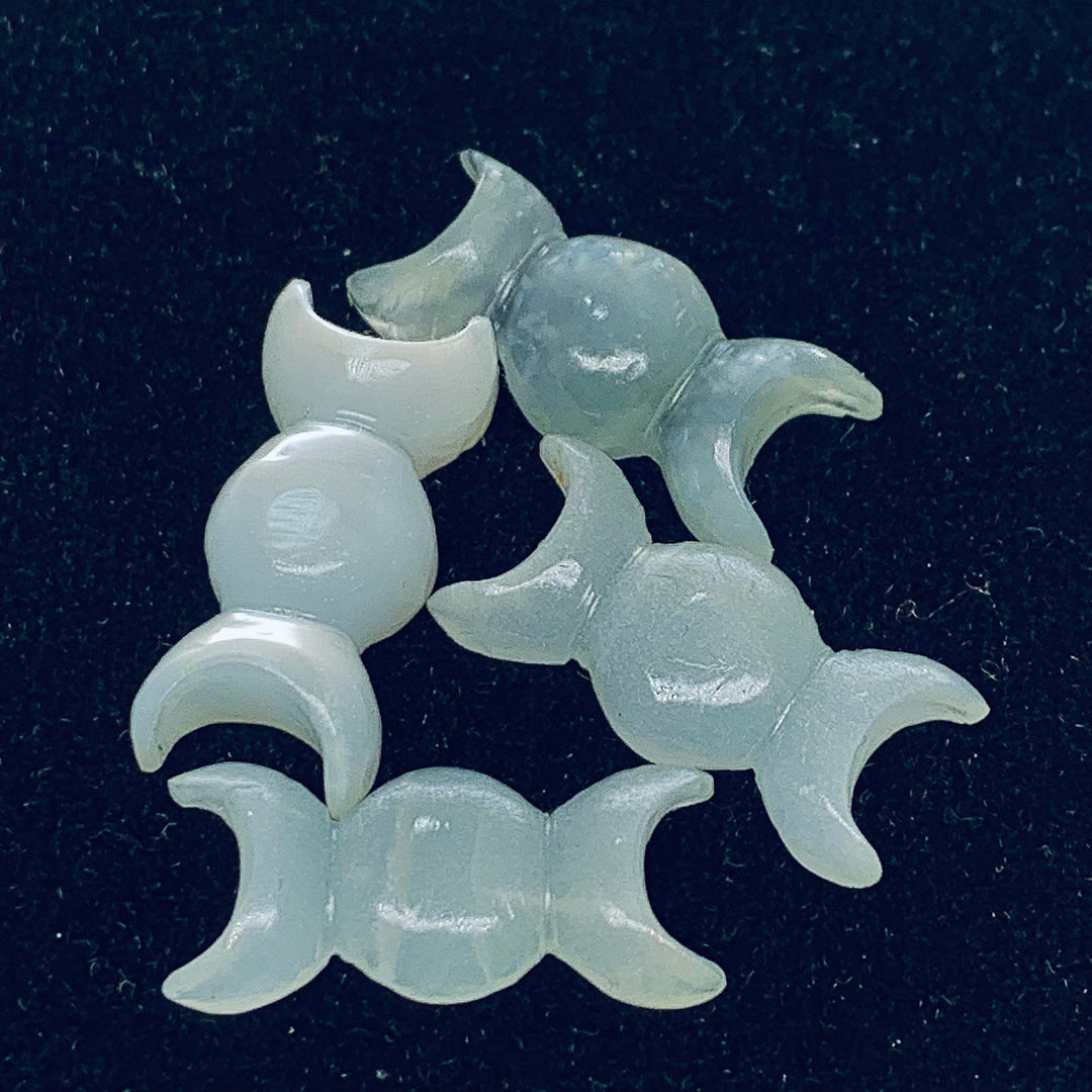 2,3,4,5 Pcs Natural Grey Moonstone Hand Carved Triple Moon Shape, Carved Triple Moon Shape Gemstone For Jewellery, 22X10 mm