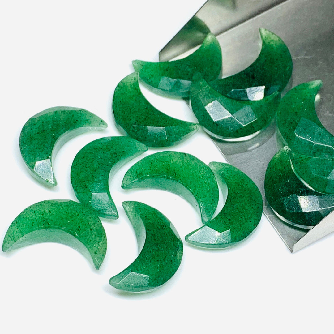 2,3,4,5 Pcs Natural Green Strawberry  Faceted Hand Carved Moon Shape Briolettes,  faceted Carved Moon Shape Gemstone For Jewellery, 17 mm