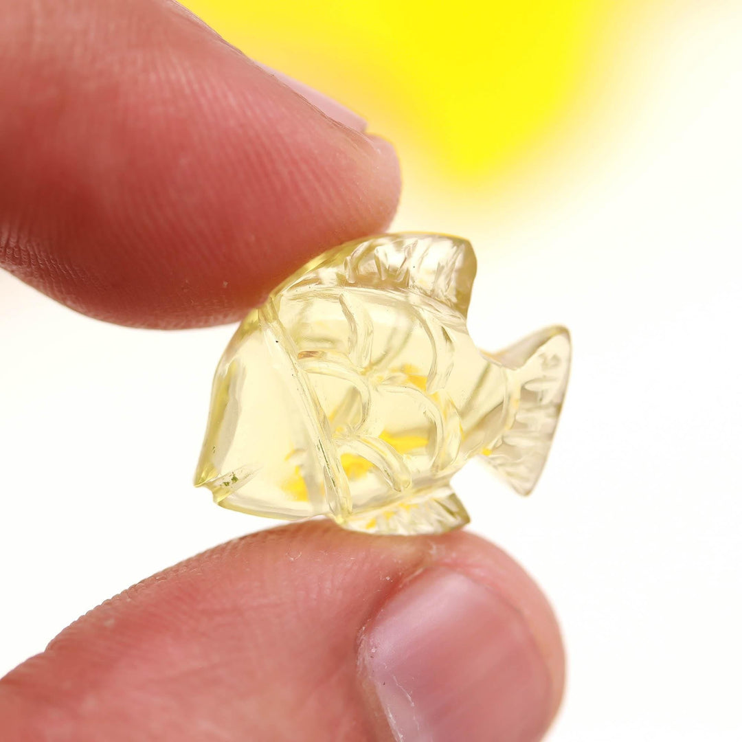 Mini Lemon Quartz Fish Shape Stone, Natural Lemon Quartz Fish Charms for Jewelry Making, 18 MM
