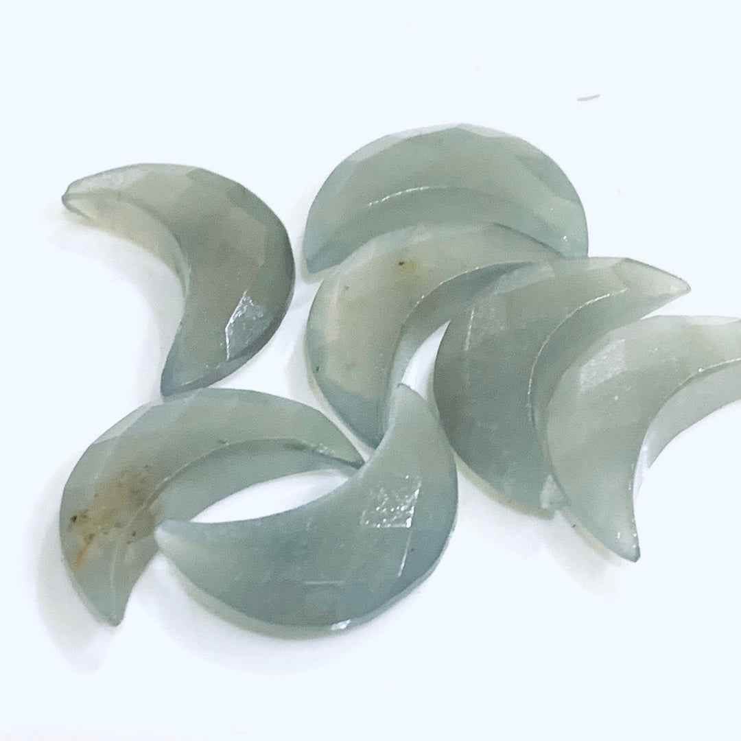 2,3,4,5,6 Pcs Natural Grey Moonstone Moon Shape Briolettes, Faceted Hand Carved Moon Briolettes,  Faceted Moon Shape Gemstone, 17 mm