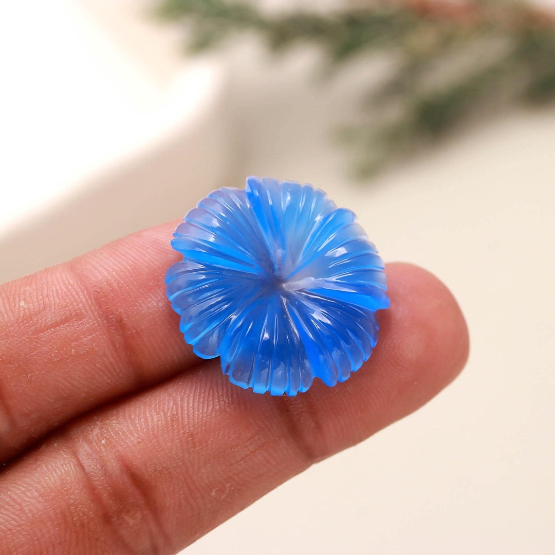 Blue Chalcedony Hand Carved Flower Shape Stone, Flower Charms, 25 MM Reiki Healing Crystal Gifts, Floral Gemstones for Home Decor