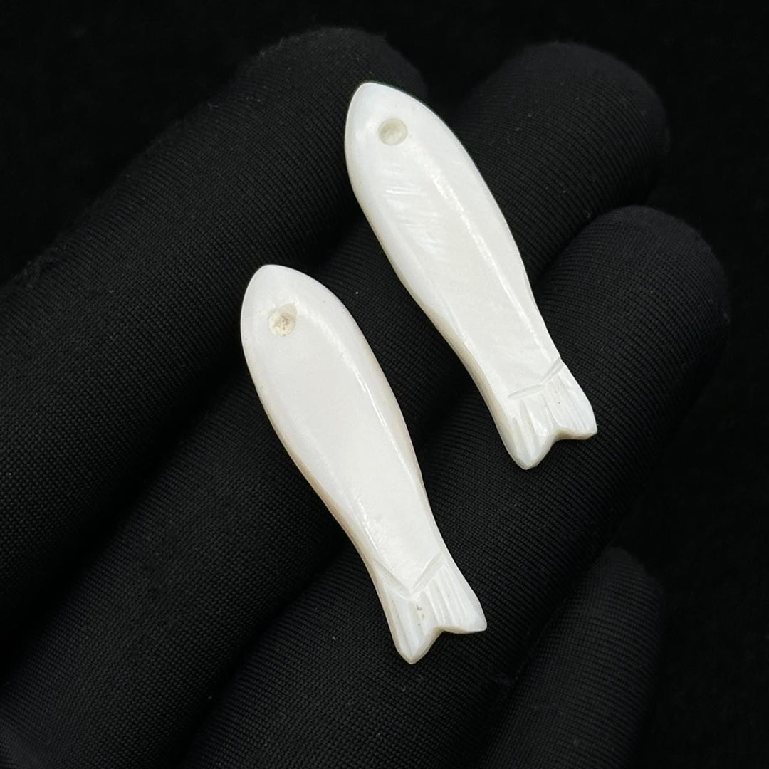 Carved Mother of Pearl Fish Beads, 30mm Gemstone Briolette