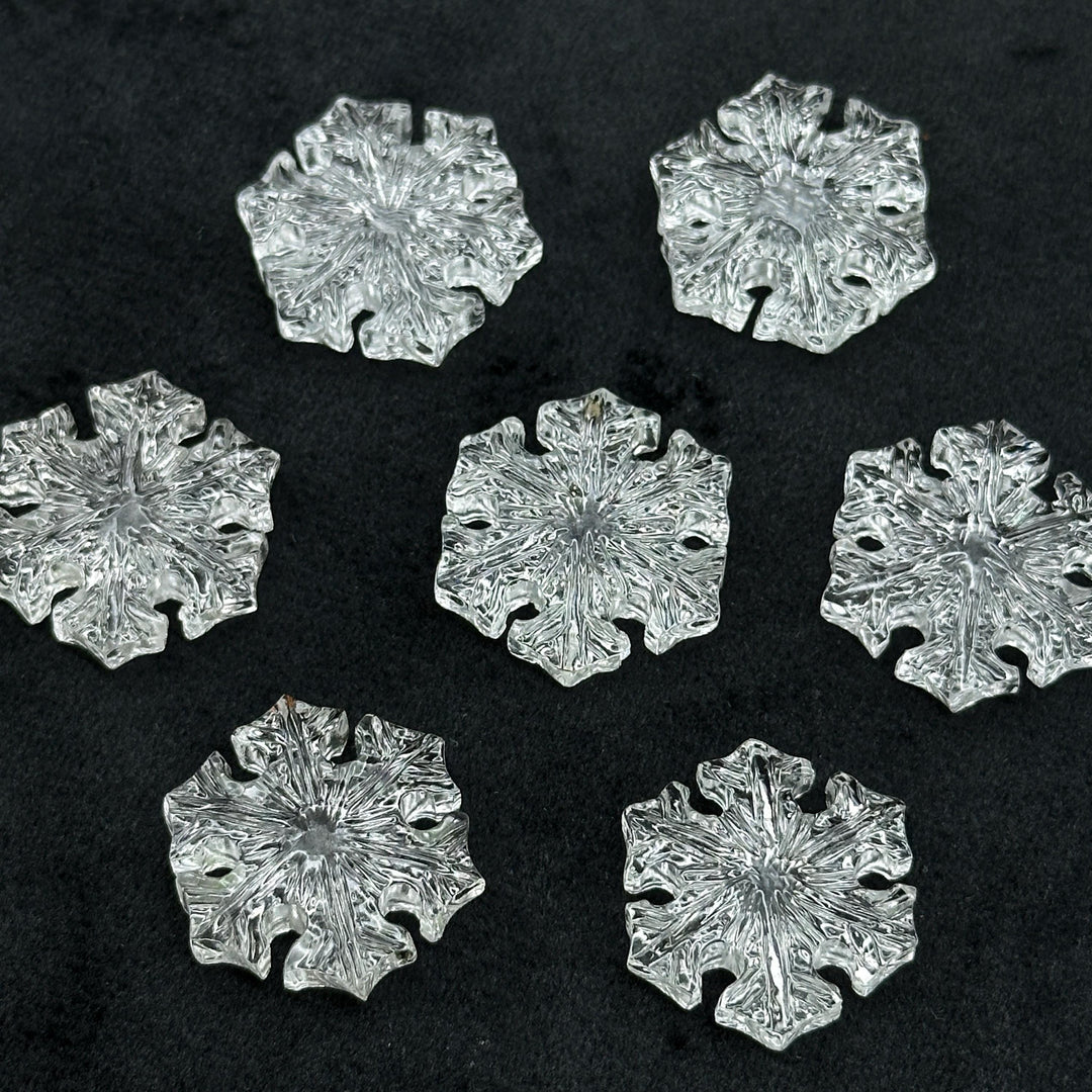 Snowflakes Crystals, 1 pc Natural Crystal Quartz Snowflake, 22 MM Handmade Snowflake Carvings, Hand Carved Gemstone For Jewelry, Ice Flakes