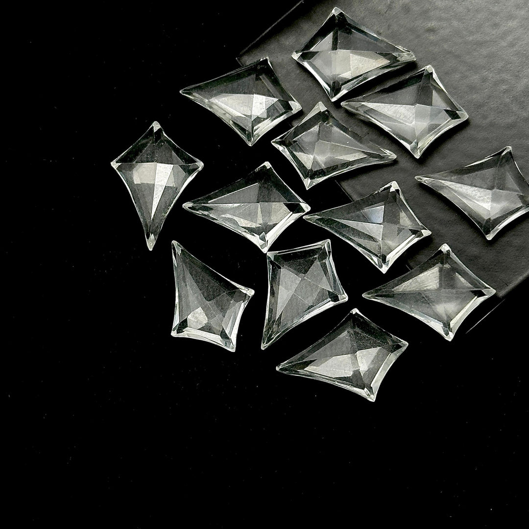 Clear Crystal Quartz Kite Shape Beads, Hand Carved Faceted Kite Shape Stone, Kite Shape Charms for Jewelry Making, 16 MM Gemstone Carvings