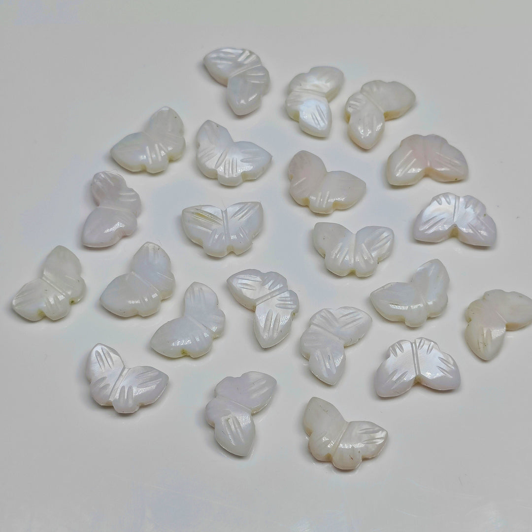 Cute Natural Mother Of Pearls Butterfly Shape Carving, Mother Of Pearls carved Butterfly Gemstone Briolette's,  jewelry Making Charms,12X7mm