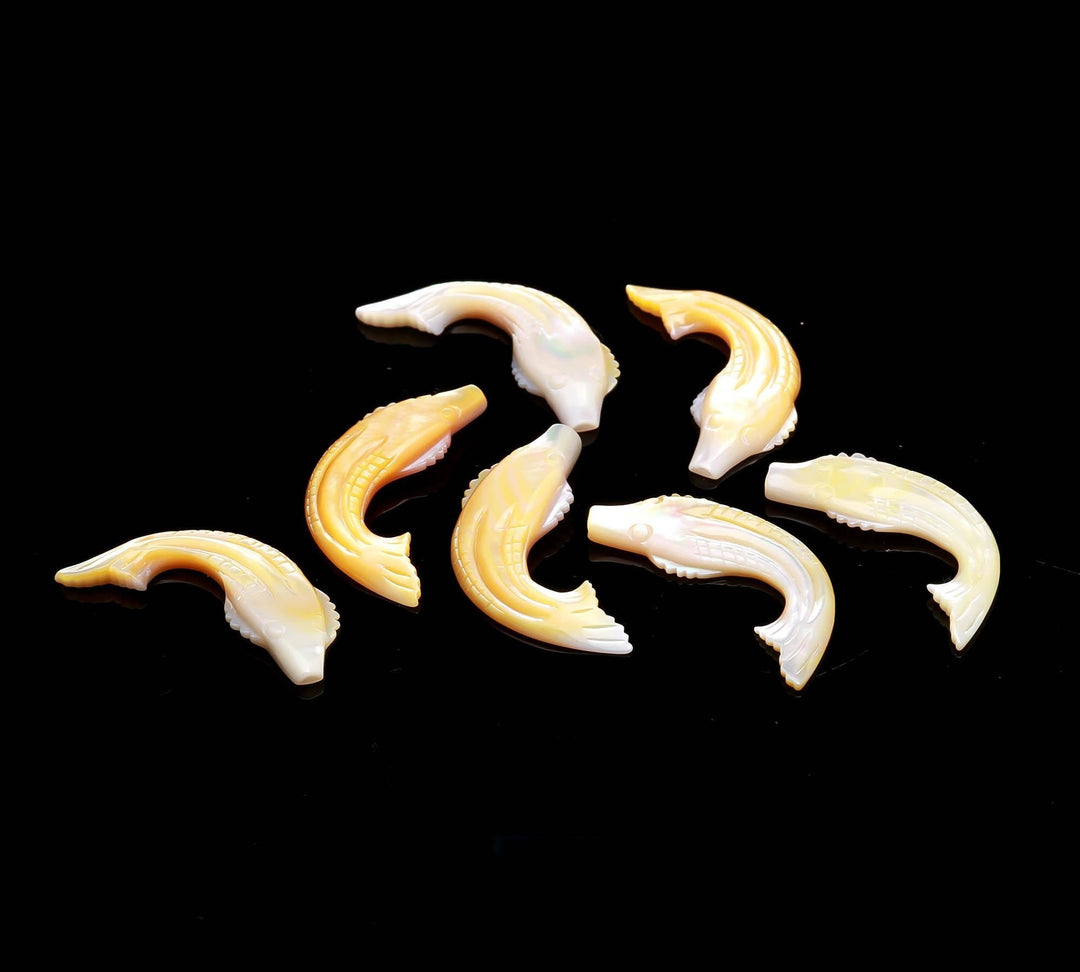 1 pc Carved Mother of Pearl Fish Shape Stone, AAA Pearl Salmon Hand Carved Fish, 42 MM, White Yellow Pearl Fish Gemstone