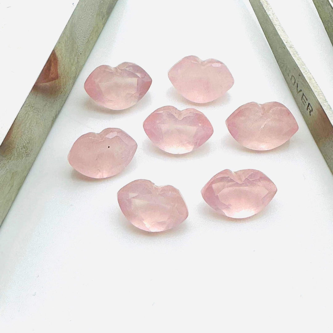Natural Rose Quartz Lips Shape Beads, Faceted Hand carved Pink Quartz Lip Shape Charms for Jewelry Making, 12X8 MM