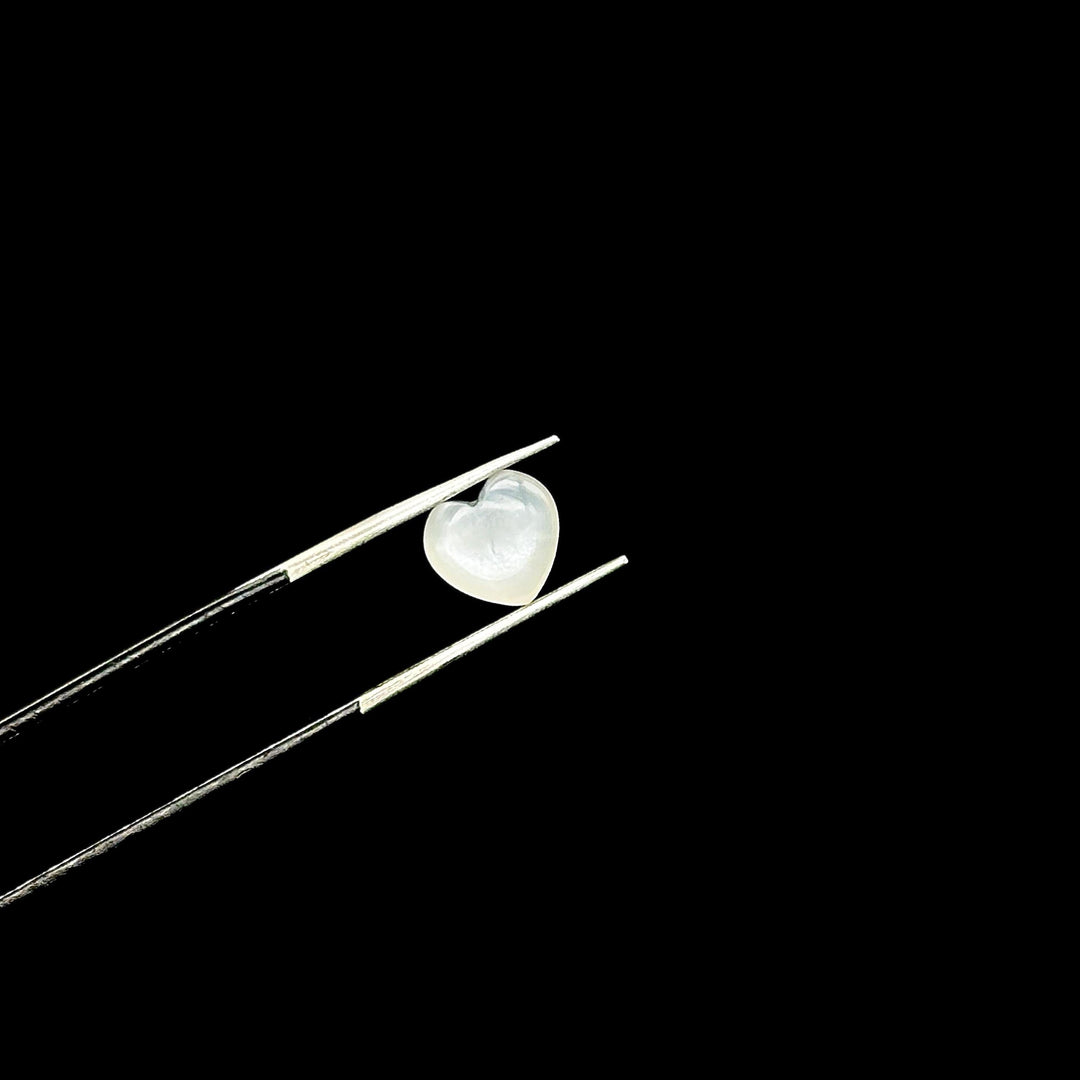 Natural White Moonstone Heart Shape Briolette's, Smooth Heart Shape Beads, Hand Carved Gemstones, Jewelry and Craft Wholesale Beads 8 MM