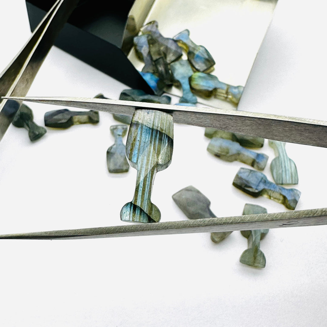 1,2,3,4,5 pcs Natural Labradorite Wine Glass Shape Carved Gemstone, New Designer Flashy Briolettes, Blue Fire Labradorite Carving 8X20 MM