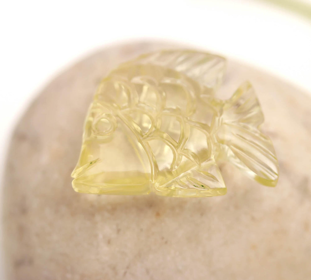 Natural Lemon Quartz Fish Shape Stone, Hand Carved Lemon Quartz Fish for Home Decor, 26 MM
