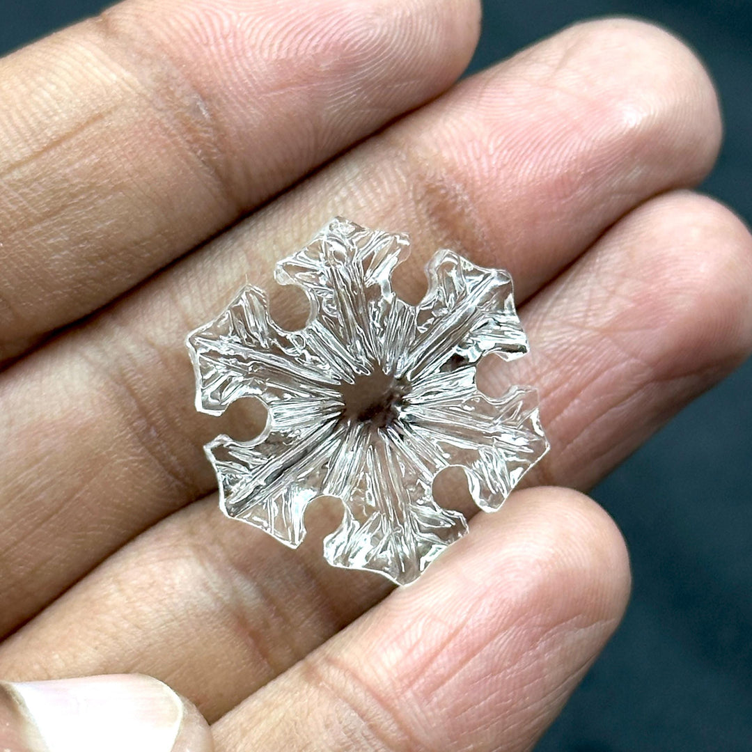 Snowflakes Crystals, 1 pc Natural Crystal Quartz Snowflake, 22 MM Handmade Snowflake Carvings, Hand Carved Gemstone For Jewelry, Ice Flakes