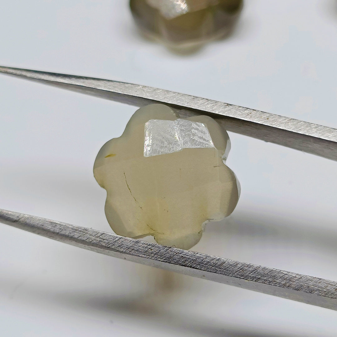 2,3,4,5 Pcs Natural Grey Moonstone Hand Carved Flower Shape, Carved Flower Shape Gemstone For Jewellery, Flower Shape Gemstone, 10 mm