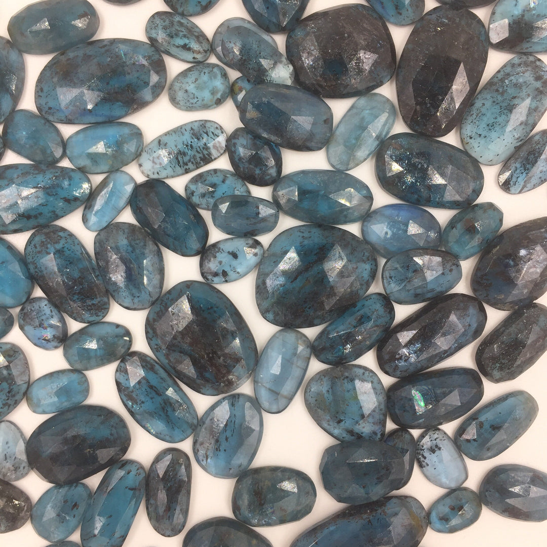 2 pcs AAA+ Quality Indigo Kyanite freeform Rosecut, Kyanite faceted rosecut, gemstone for jewellery, jewellery making rosecut 10X7 20X14 mm