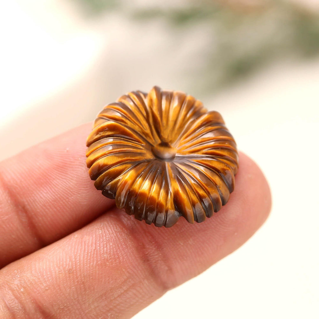 Natural Tiger's Eye Flower Shape Carving, Tiger's Eye Flower Shape Gemstone Beads, Flower Charms, 25 MM Reiki Healing Crystal Gifts