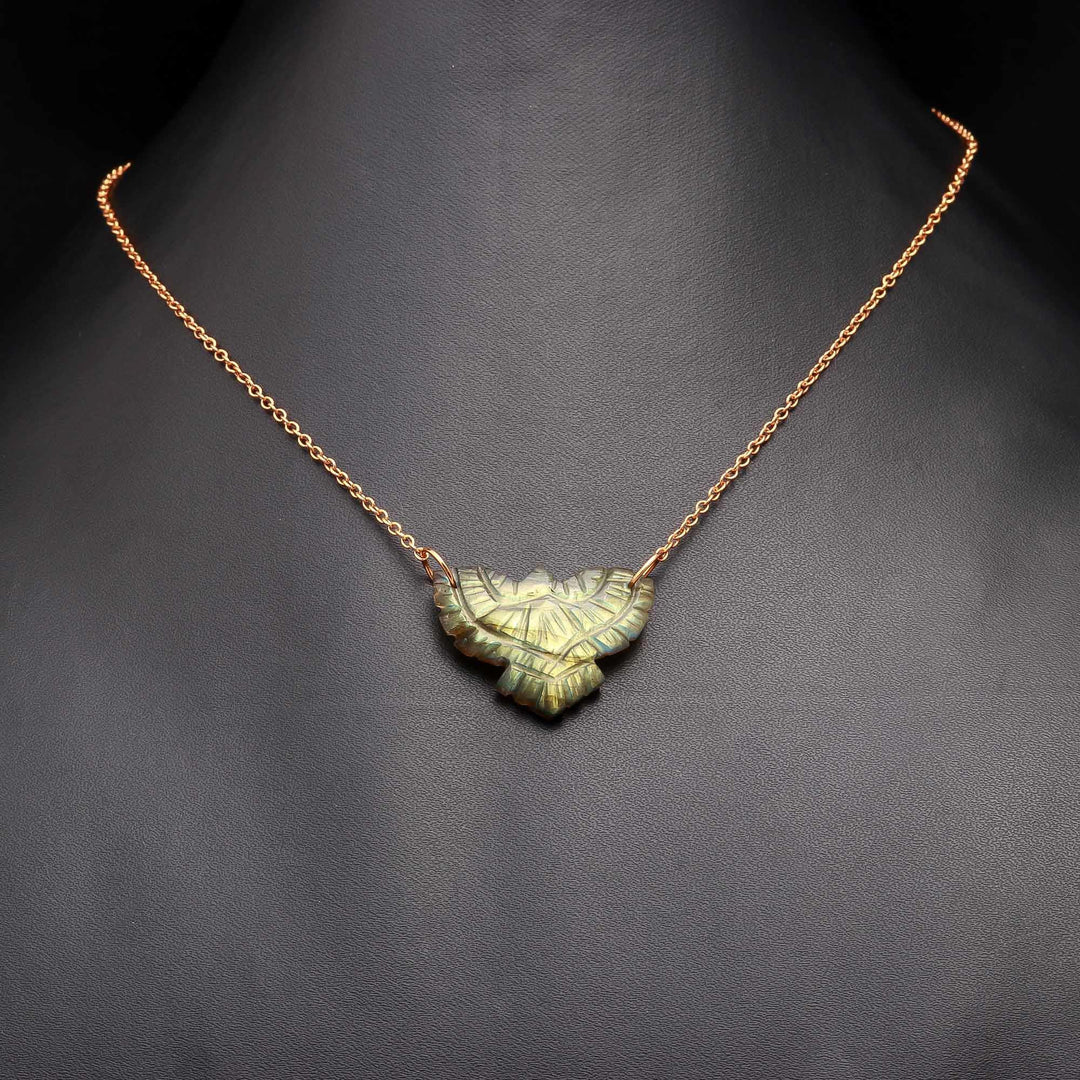 Natural Labradorite Eagle Necklace, Flashy Labradorite Hand Carved Eagle Necklace for Gift, 30 MM, Carved Bird Jewelry, Gift for Women's