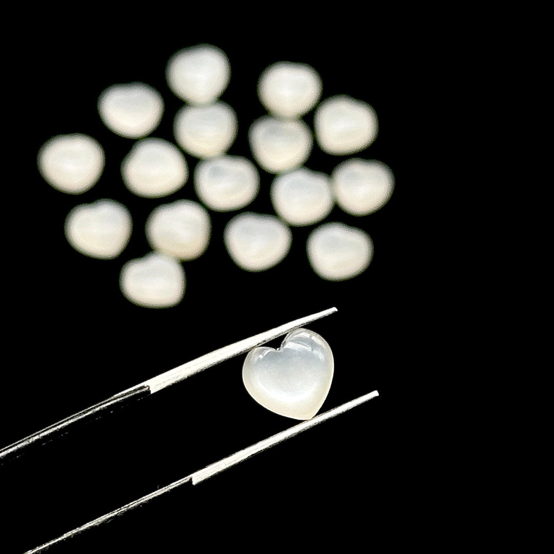 Natural White Moonstone Heart Shape Briolette's, Smooth Heart Shape Beads, Hand Carved Gemstones, Jewelry and Craft Wholesale Beads 8 MM