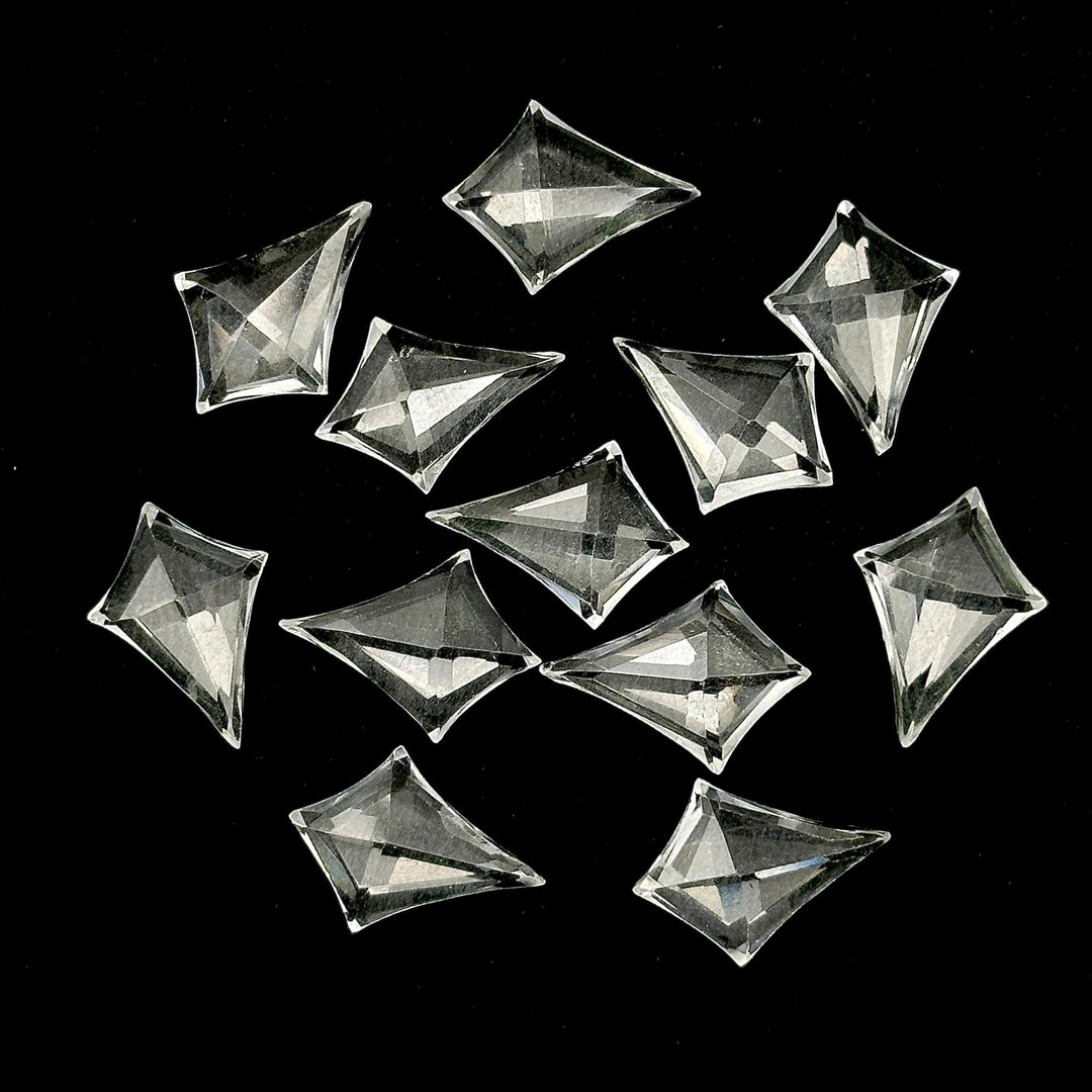 Clear Crystal Quartz Kite Shape Beads, Hand Carved Faceted Kite Shape Stone, Kite Shape Charms for Jewelry Making, 16 MM Gemstone Carvings