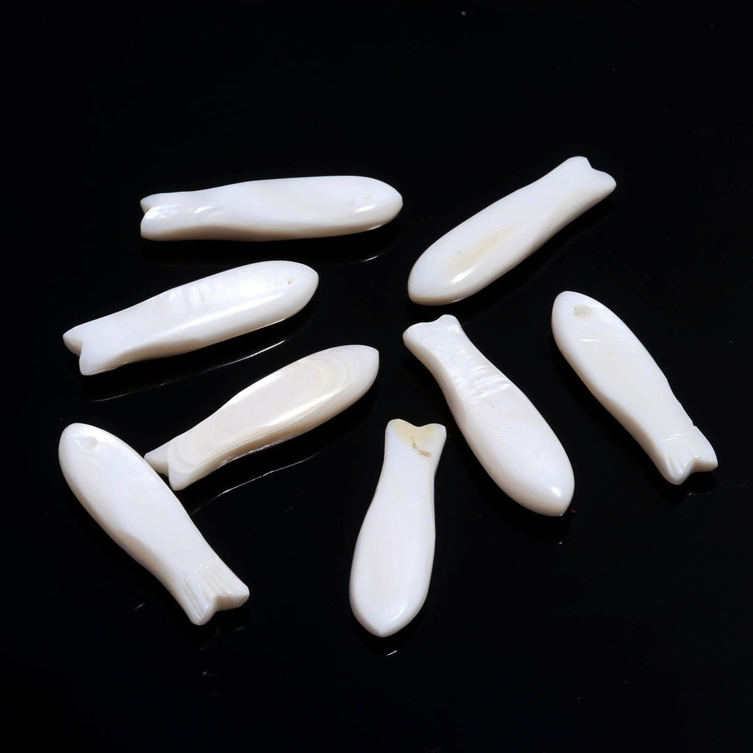 Smooth Carved Mother of Pearl Fish Beads, 30mm Gemstone Briolette's, Sea Creature Charms for Jewelry, Crystal Gifts