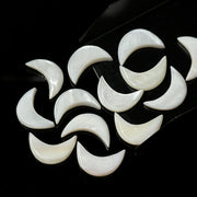 The Piece of Moon, Mother of Pearl Smooth Cresent Moons, Hand Carved Moon Shape Beads, White Moon Beads For Jewelry, Carved Gemstone, 17 mm