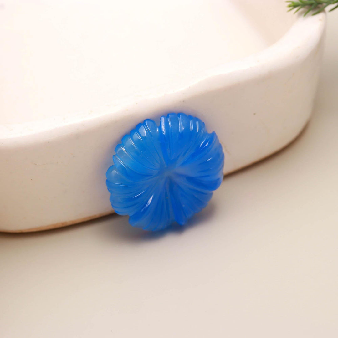 Blue Chalcedony Hand Carved Flower Shape Stone, Flower Charms, 25 MM Reiki Healing Crystal Gifts, Floral Gemstones for Home Decor