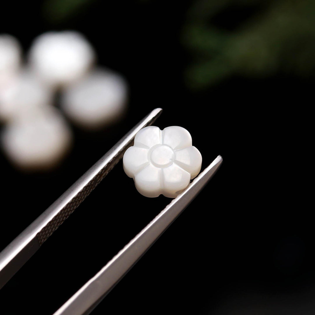 Mother of Pearl Carved Flower Shape Beads for Jewelry Making, Luster Pearl Flower Charms, 8 MM