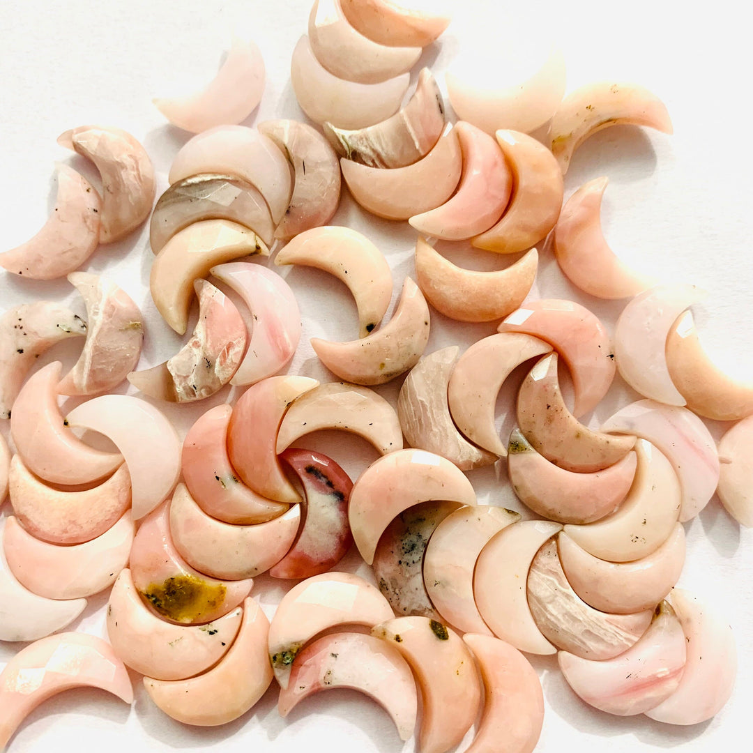 2,3,4,5,6 Pcs Natural Pink Opal Moon Shape Briolettes, Smooth Hand Carved Moon Briolettes, Moon Shape Gemstone, Carved Briolettes, 17 mm