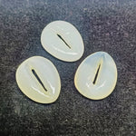 Load image into Gallery viewer, Natural White Moonstone Conch Shape Carved Gemstone, 20X16 MM Cowrie Shell Shape Loose Gemstone Beads for Jewlery, Moonstone Carved Gemstone