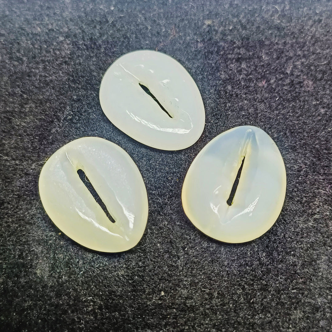 Natural White Moonstone Conch Shape Carved Gemstone, 20X16 MM Cowrie Shell Shape Loose Gemstone Beads for Jewlery, Moonstone Carved Gemstone