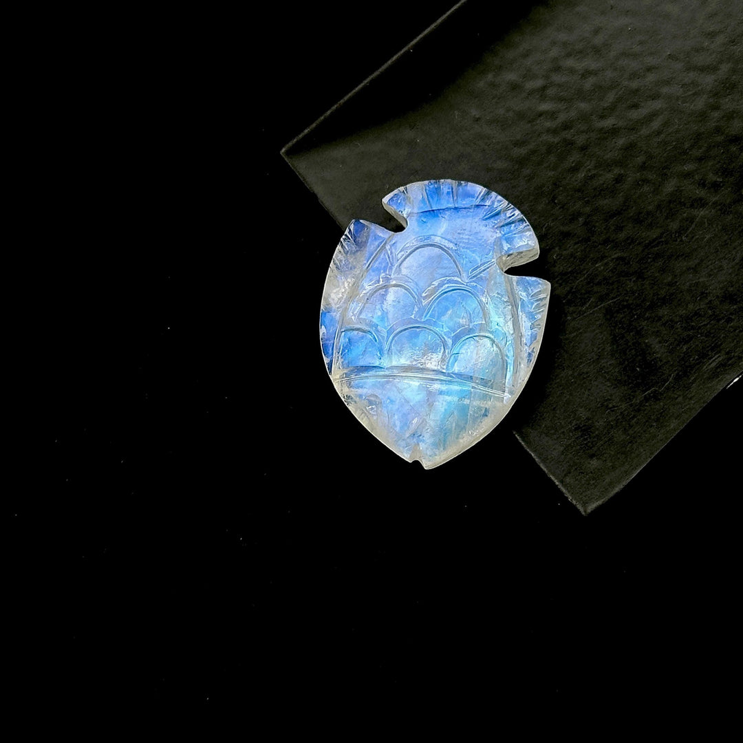 Hand Carved Rainbow Moonstone Fish Carving: Blue Flashy Briolette (22X28 MM)