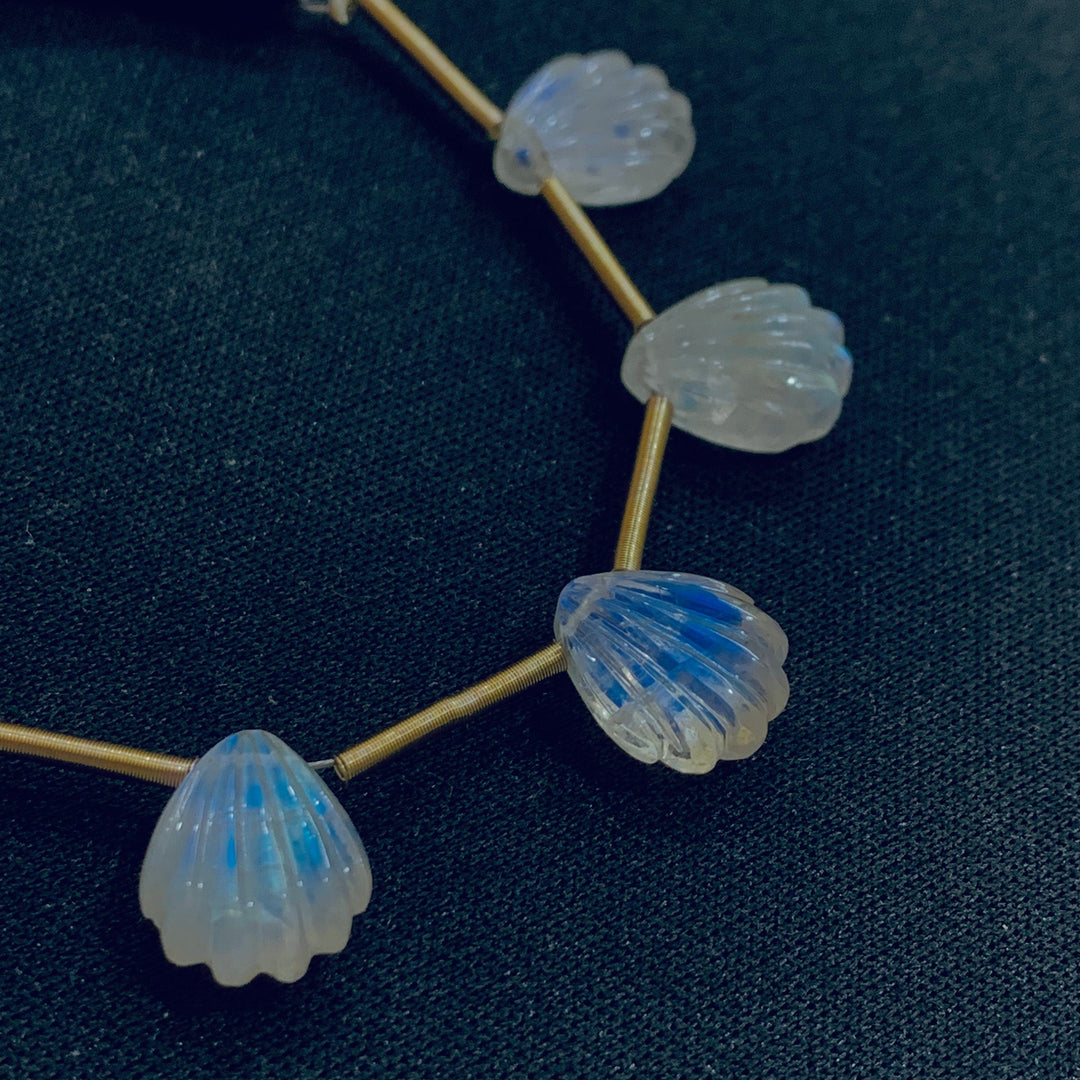 2,3,4,5,6 pcs 100% Natural Rainbow Moonstone Fancy Shape Carved Gemstone, Fancy Shape Carving, Carved Gemstone For Jewellery 12.3X10 mm