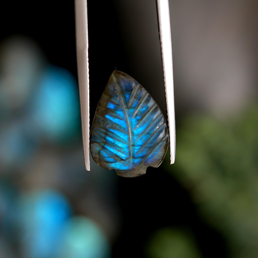 Flashy Labradorite Leaf Shape Beads, Carved Labradorite Leaf Shape Beads, 17 MM Loose Leaf Charms for Jewelry Making, Leaf Carving Gemstone